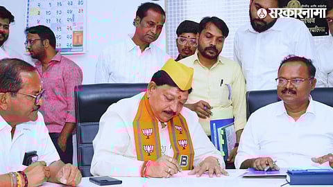 BJP corporator Anil Makariye files nomination for Standing Committee Chairman in Chhatrapati Sambhajinagar Municipal Corporation after missing out on the mayor post.