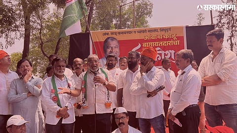 konkan mango cashew farmers compensation protest; raju shetti protest