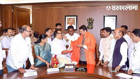 Atul Save CM Fadnavis .jpg