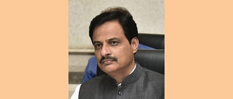 पुण्यातील स्वच्छतादूत देशपांडे यांच्या कामाची नगरविकास मंत्र्यांकडून दखल