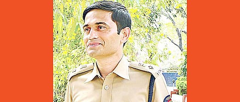 पुणे जिल्हा पोलिसांचे हे मोबाईल नंबर तुमच्याकडे आहेत का? नसतील तर सेव्ह करा!