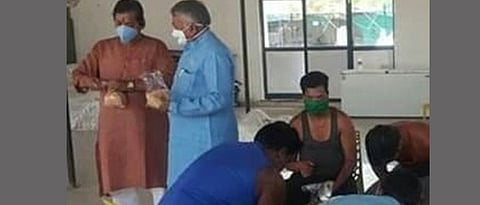 Pradip Jaiswal Chandrakant Khaire Helping Needy