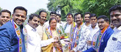 मनसेने कोथरूडची परतफेड पर्वतीत केली....राष्ट्रवादीच्या अश्विनी कदम यांना पाठिंबा