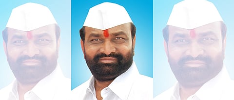 आमदार भालकेंनी दंड थोपटले, तर मुलगा भगिरथ यांनी बैठका मारल्या!