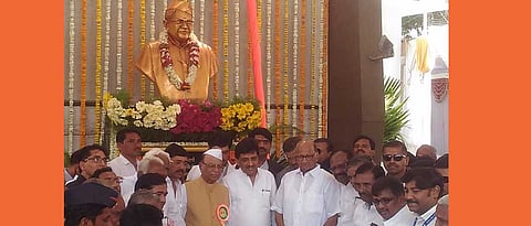Nanded-Kadam-Statue