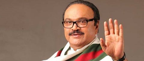 Chagan Bhujbal Warns against Black Marketing of Masks