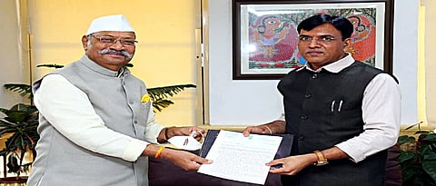 Satara Medical College Admission Process; Srinivas Patil meets Union Health Minister