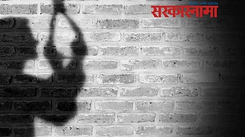 commits suicide by hanging himself