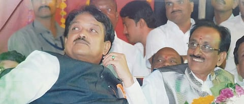 विलासरावांनी एक फोन केला आणि मी मंत्री झालो