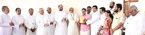 കൂട്ടായ പരിശ്രമത്തിലൂടെ വെല്ലുവിളികളെ അതിജീവിക്കണം: മാര് ആലഞ്ചേരി