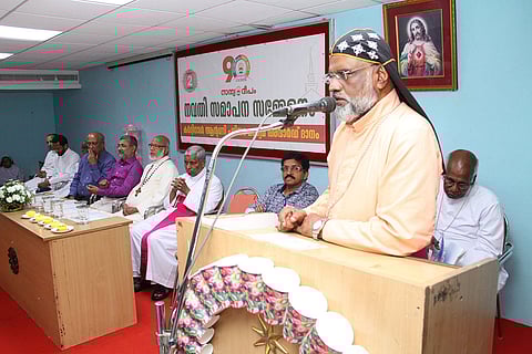 സാര്വ്വത്രികവും സമഗ്രവും