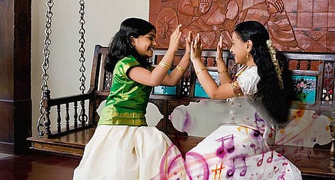 നാടൻ കളികൾ – തുമ്പിതുള്ളൽ