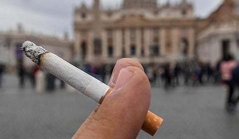 വത്തിക്കാനില് സിഗരറ്റ് വില്പന നിരോധിച്ചു