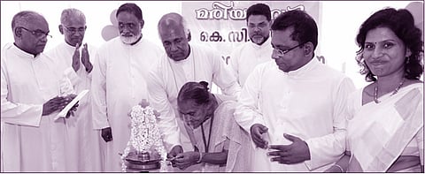 സാമൂഹിക അപചയത്തിനു കാരണം വര്ദ്ധിച്ചുവരുന്ന കുടുംബപ്രശ്നങ്ങള് -മാര് സെബാസ്റ്റ്യന് എടയന്ത്രത്ത്