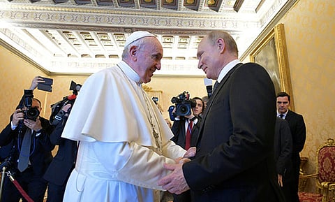 പുടിന് മാര്പാപ്പയെ സന്ദര്ശിച്ചു