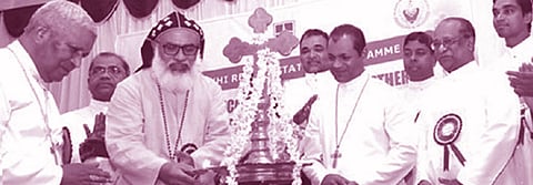 ഓഖി പുനധിവാസം: കത്തോലിക്കാ സഭയുടേത് സ്നേഹസാക്ഷ്യം -ആര്ച്ച്ബിഷപ് തോമസ് മാര് കൂറിലോസ്