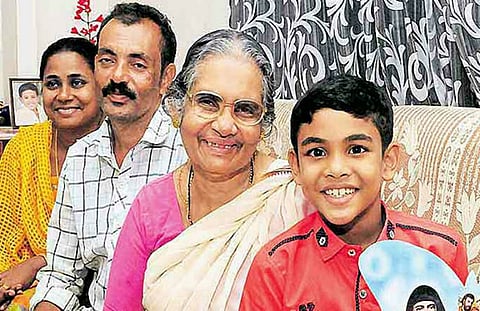 അള്ത്താരയിലേയ്ക്ക് ഉയര്ത്തിയ അത്ഭുതങ്ങള്