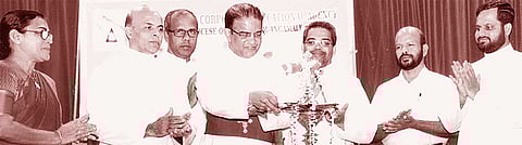 അധ്യാപകര് സമൂഹത്തോടുള്ള പ്രതിബദ്ധത വിസ്മരിക്കരുത് – മാര് കരിയില്