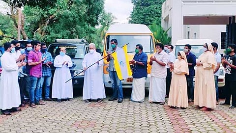 ചെല്ലാനം തീരപ്രദേശത്തേക്ക് പാലാ രൂപത സഹായം അയച്ചു