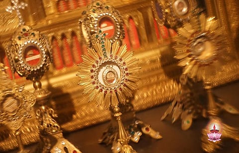 തിരുശേഷിപ്പുകള് അവശേഷിപ്പിക്കുന്നത്…