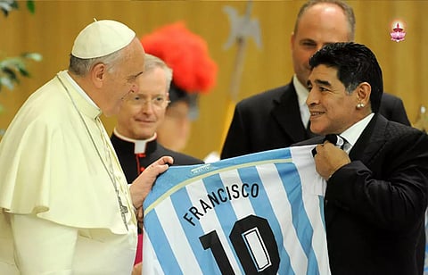 മറഡോണയെ അനുസ്മരിച്ചും ഫുട്ബോള് പ്രേമം പങ്കു വച്ചും മാര്പാപ്പ