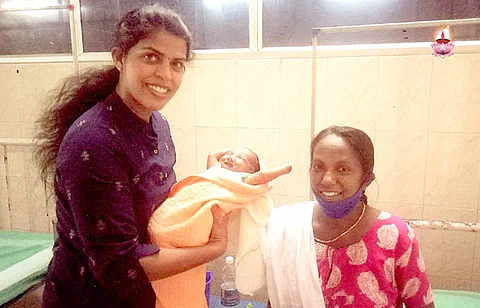 നാടിനഭിമാനമായ മാലാഖയ്ക്ക് എല്.എഫില് ആദരം