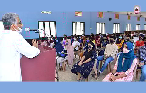 പരിയാപുരം സെൻ്റ് മേരീസ് ഹയർ സെക്കൻഡറി സ്കൂളിൽ പ്രതിഭാസംഗമം