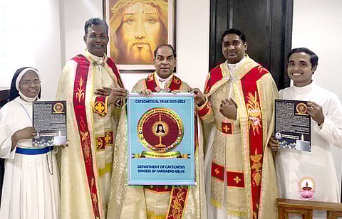 വിശ്വാസ പരിശീലനത്തിന്റെ പുതിയ ആപ്തവാക്യം അടങ്ങിയ ലോഗൊ പ്രകാശനം ചെയ്ത് ഫരിദാബാദ് രൂപത