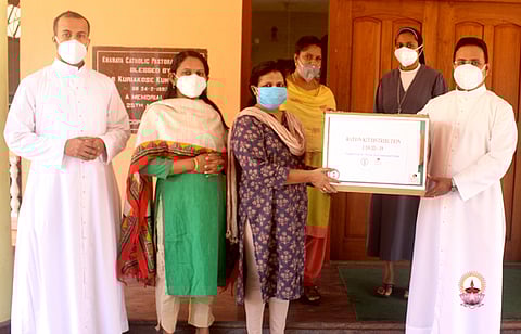 ലോക്ഡൗണില് ബുദ്ധിമുട്ടനുഭവിക്കുന്ന ഭിന്നശേഷിയുള്ളവര്ക്ക് ഭക്ഷ്യകിറ്റുകള് വീടുകളില് എത്തിച്ചു നല്കി കോട്ടയം സോഷ്യല് സര്വ്വീസ് സൊസൈറ്റി