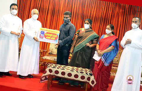 മൊബൈല് ഫോണ് ചലഞ്ച് പദ്ധതിയുമായി കെ.എസ്.എസ്.എസ്