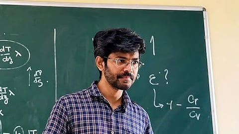 ২০২৬ চনৰ ব্ৰেকথ্ৰু বঁটাৰে সন্মানিত ৩৭৬ গৰাকী বিশ্বব্যাপী গৱেষকৰ ভিতৰত অসমৰ বিজ্ঞানী