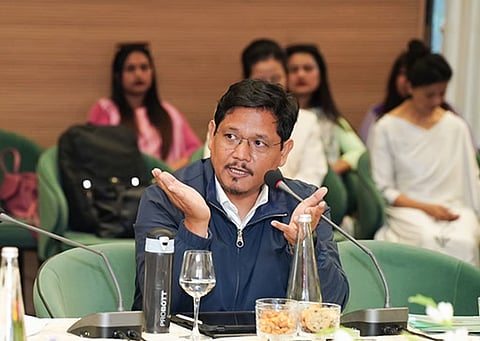 মেঘালয়ে ৩০ হাজাৰৰো অধিক বেচৰকাৰী শিক্ষা কৰ্মচাৰীৰ বাবে কেন্দ্ৰীভূত ভৱিষ্য পুঁজি আঁচনিৰ বিষয়ে অৱগত কৰে