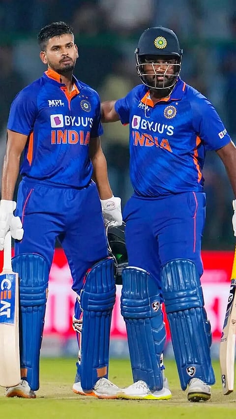 SPORTS – LOCAL/NATIONAL/INTERNATIONAL