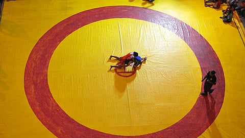 New Delhi: United World Wrestling Revokes Suspension on Wrestling Federation of India