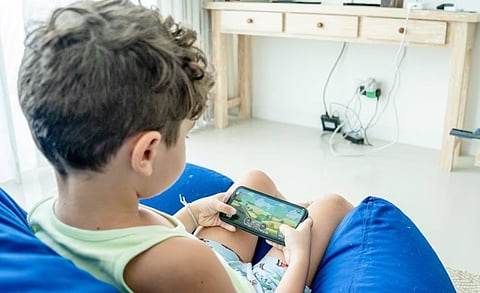 Smartphones' effect on kids under 10 go beyond eyes, say doctors