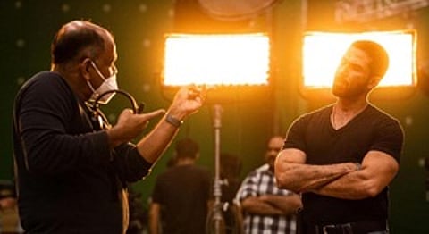 Actor Shahid Kapoor flaunts his intense look in BTS photo from ‘Deva’