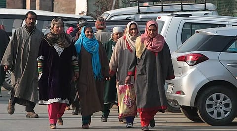 Traditional Dress Of Kashmir