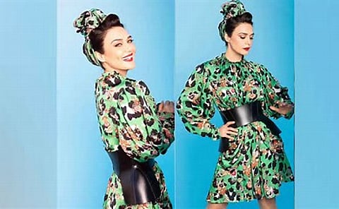 ‘Strike a pose’, says Preity Zinta as she oozes a retro vibe