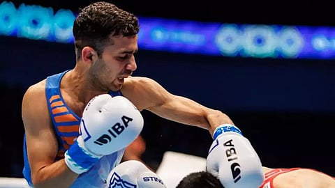 Deepak Bhoria goes down fighting in World Olympic Boxing Qualifier in Busto Arsizio