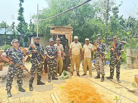 24th Bn Sashastra Seema Bal Rangia along with Kumarikata Forest Department seized illegal wood