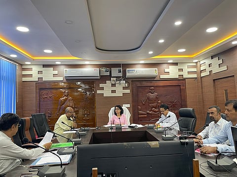 DC of Lakhimpur Gayatri Devidas Hyalinge directed to ensure quality and time-bound implementation of government schemes
