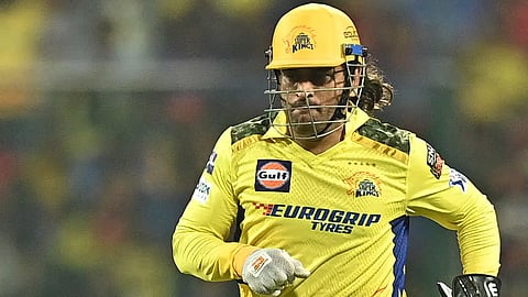 Dhoni likely to visit London for muscle tear treatment: Chennai Super Kings