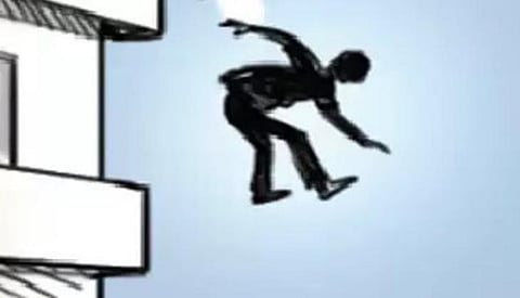 Woman jumps off sixth floor