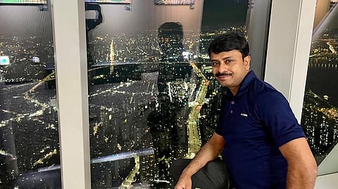 Dibrugarh doctor plays National Anthem in piano in Lotte World Tower