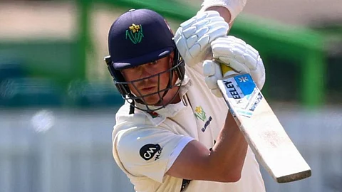 County Championship: Glamorgan fall short in historic run chase of 593, match tied
