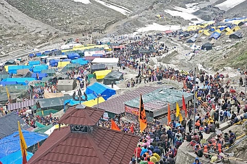 Over 2.80 Lakh Devotees Visit Amarnath Cave Shrine in First 14 Days; Another Batch of 4,669 Yatris Depart for Valley