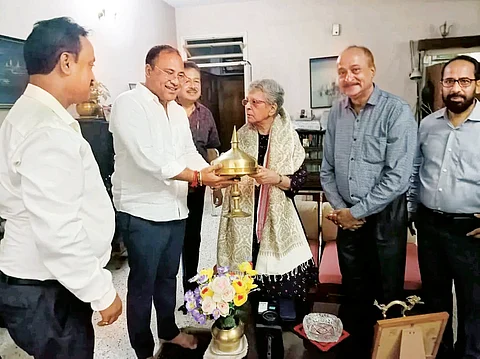 Assam: Minister Bimal Borah takes stock of health of Bezbaruah’s granddaughter