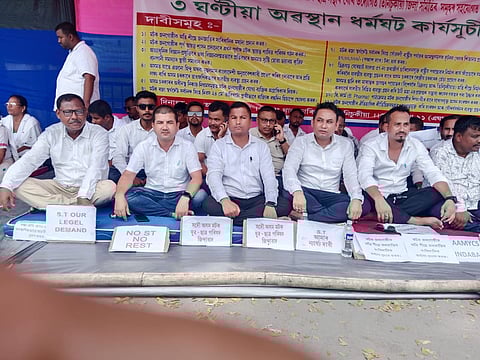 Five Mottock Organizations Stage Sit-In Protest in Dibrugarh Over Non-Granting of ST Status