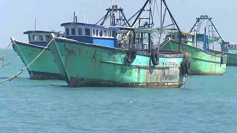 Chinese vessels continue to illegally enter Japan’s fishing waters