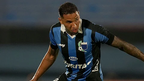 Uruguay footballer Juan Izquierdo dies after collapsing during match